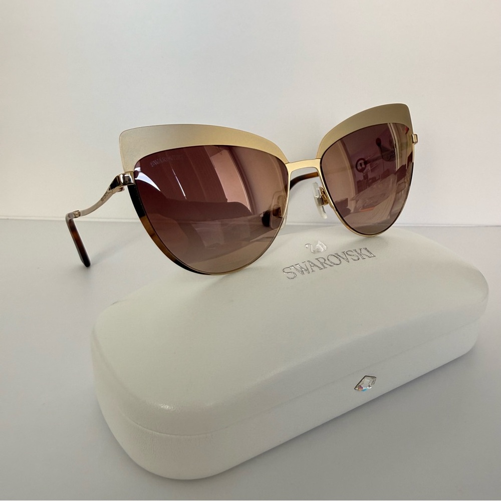 NEW!!! Swarovski brown women sunglasses SK220 32G Authentic Retail 225$ - Picture 2 of 7